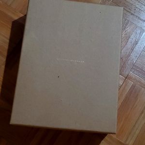 Victoria Beckham Box